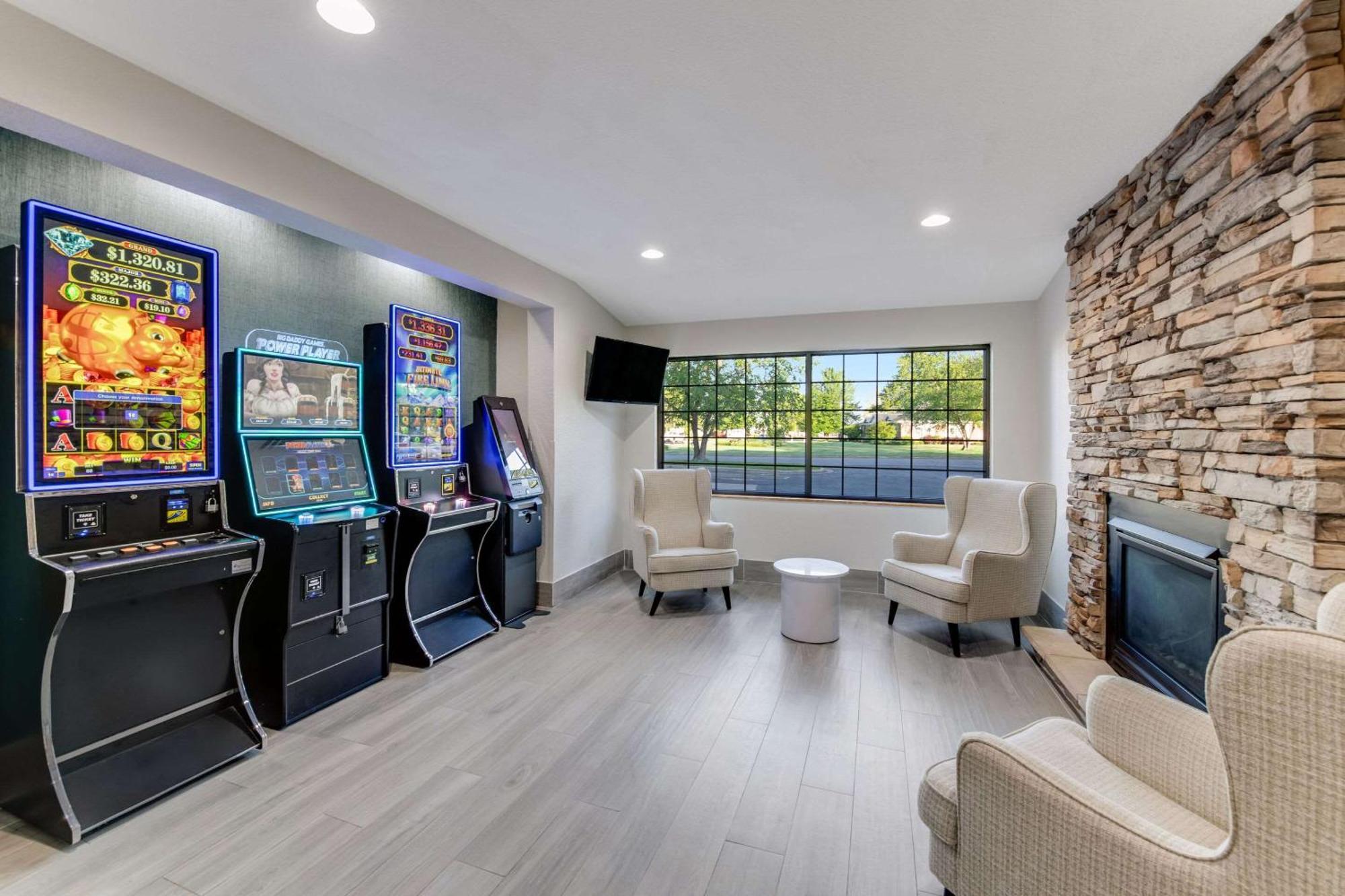 Comfort Inn & Suites Weston - Wausau Zewnętrze zdjęcie